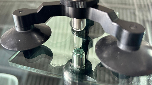 ウィンドウリペア作業の様子