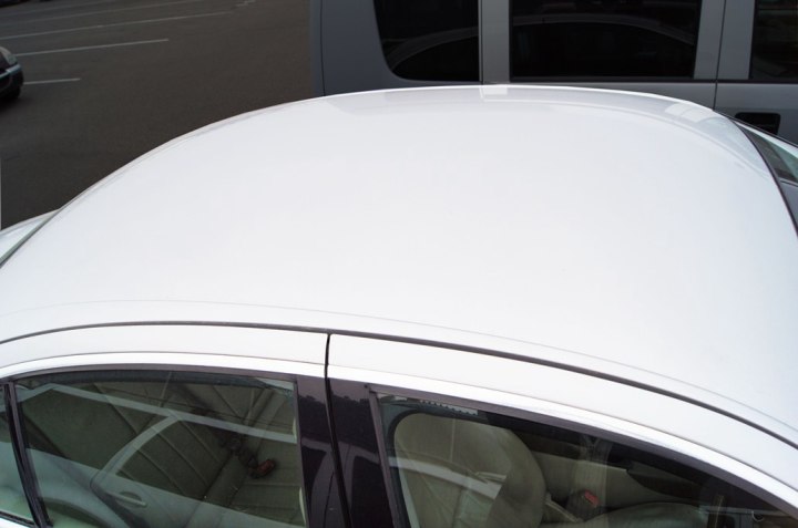 ルーフにできた凹み（へこみ）